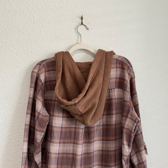American Eagle Womens Medium Button Down Plaid Brown Shacket Distressed Fall - Picture 7 of 9